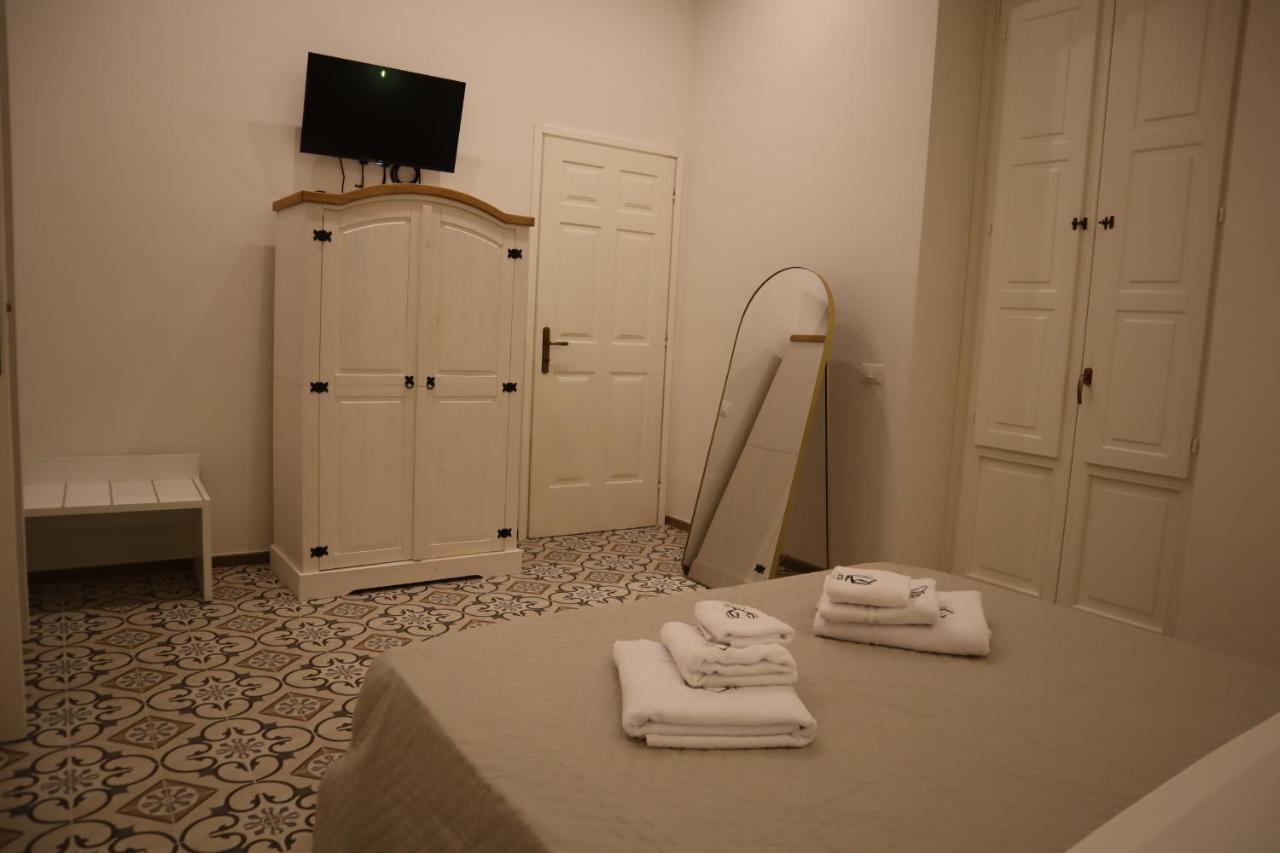 Il Pumo Apartment โลโกโรตอนโด ภายนอก รูปภาพ